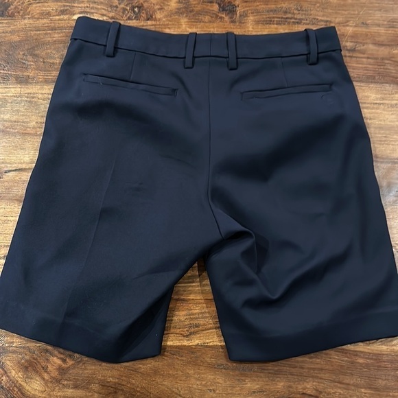 Tory Sport Tech Twill Golf Short in Navy Sz2 - Picture 4 of 14